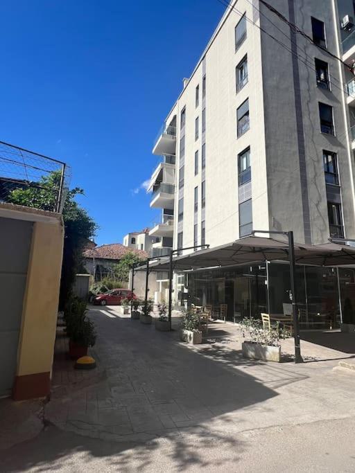 Remarkable Apartment Τίρανα Εξωτερικό φωτογραφία